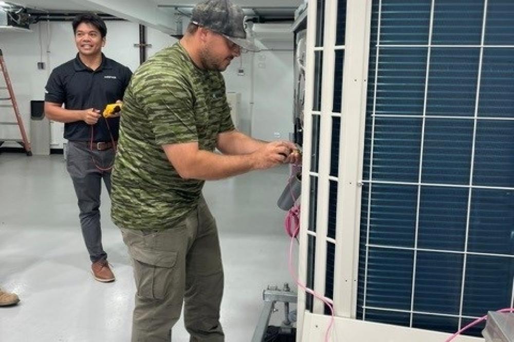 Fujitsu VRF Certification Class 2 hands-on training at the Bob Kayser Training Center