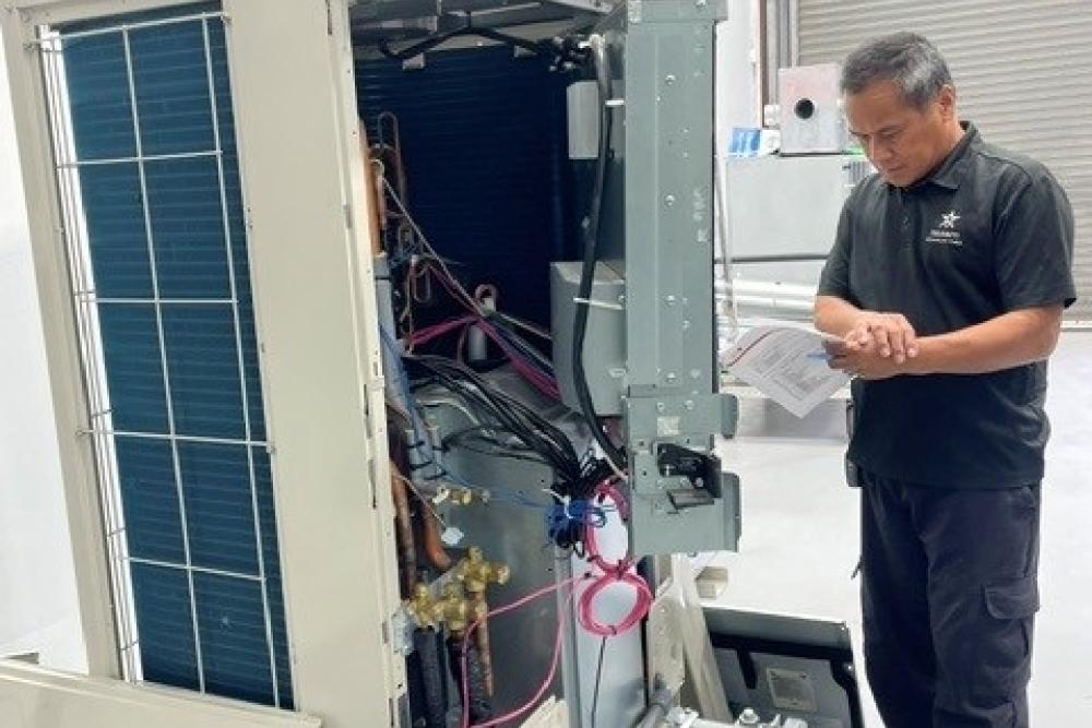 Fujitsu VRF Certification Class 2 hands-on training at the Bob Kayser Training Center