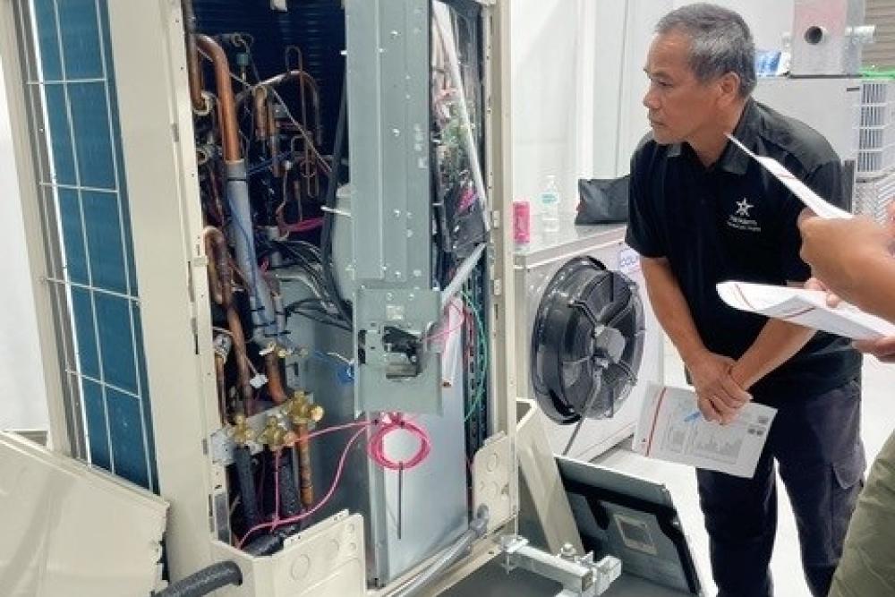 Fujitsu VRF Certification Class 2 hands-on training at the Bob Kayser Training Center