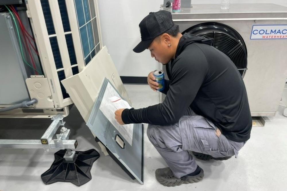 Fujitsu VRF Certification Class 2 hands-on training at the Bob Kayser Training Center
